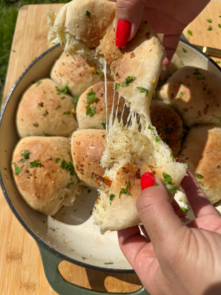 Cheesy Sourdough Garlic Bombs – Easy Pull-Apart Bread Recipe